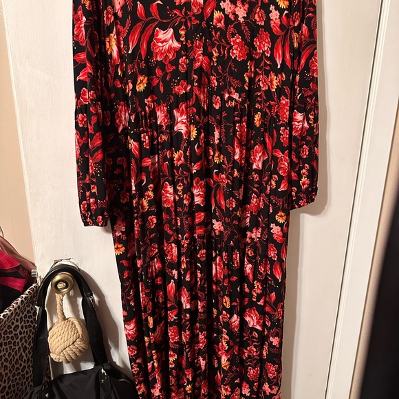 NWT Tera Sky long sleeve Plus Size flowy Holiday dress. - Picture 4 of 8